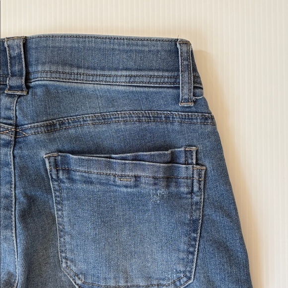 Democracy Jeans size 2 wide leg style - Picture 5 of 6